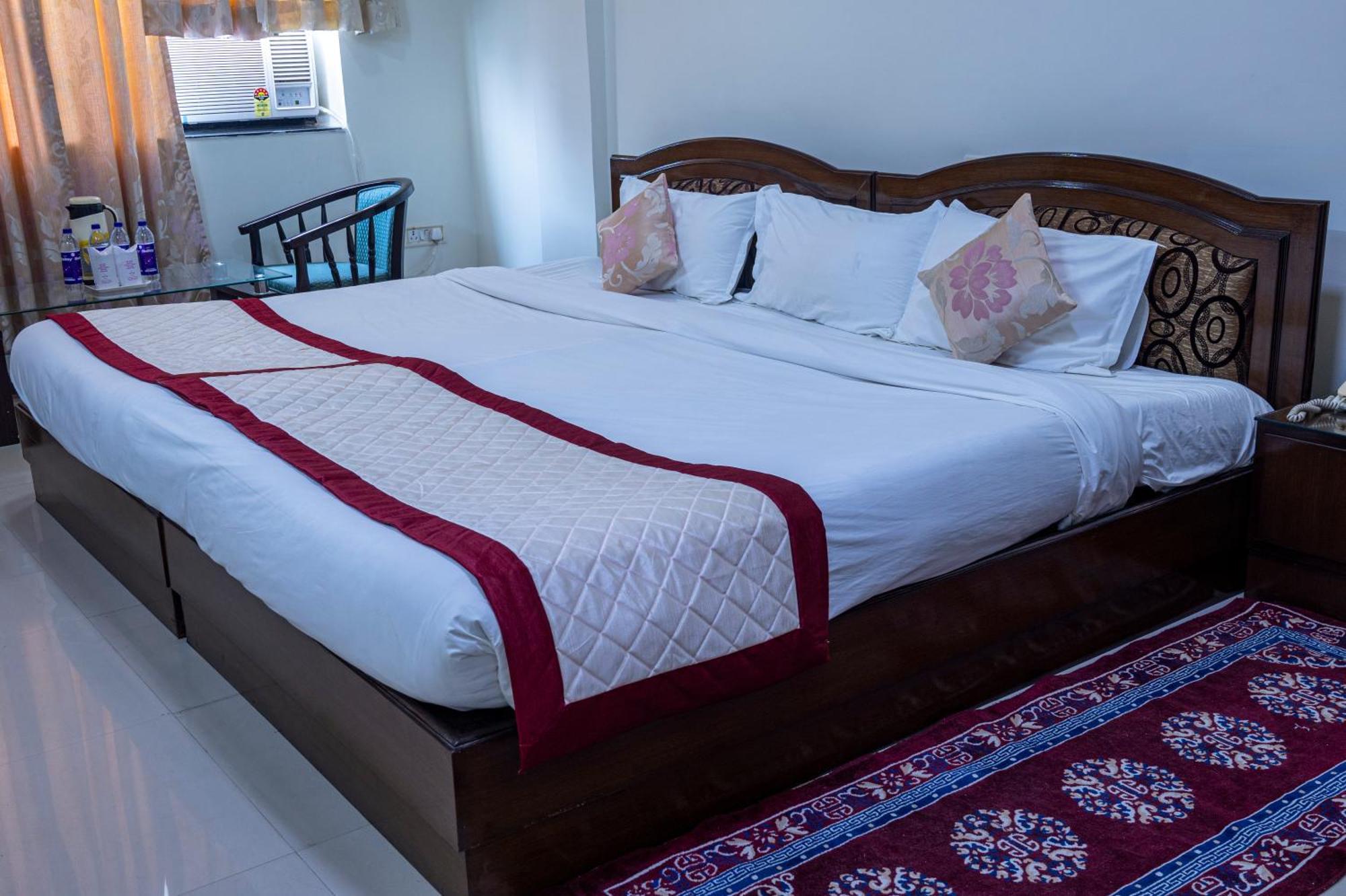 Bodhgaya Regency Hotel Extérieur photo