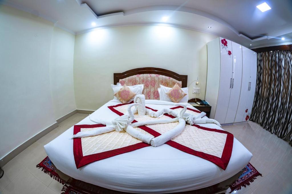 Bodhgaya Regency Hotel Extérieur photo