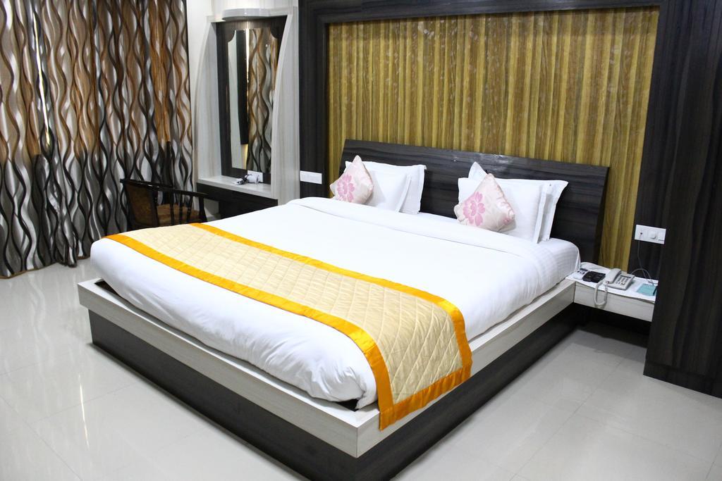 Bodhgaya Regency Hotel Extérieur photo