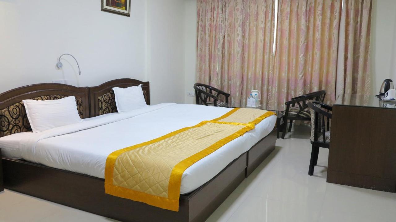 Bodhgaya Regency Hotel Extérieur photo
