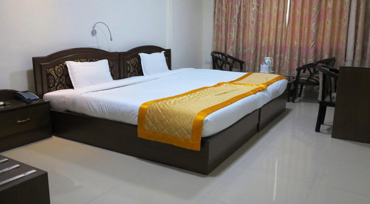 Bodhgaya Regency Hotel Extérieur photo